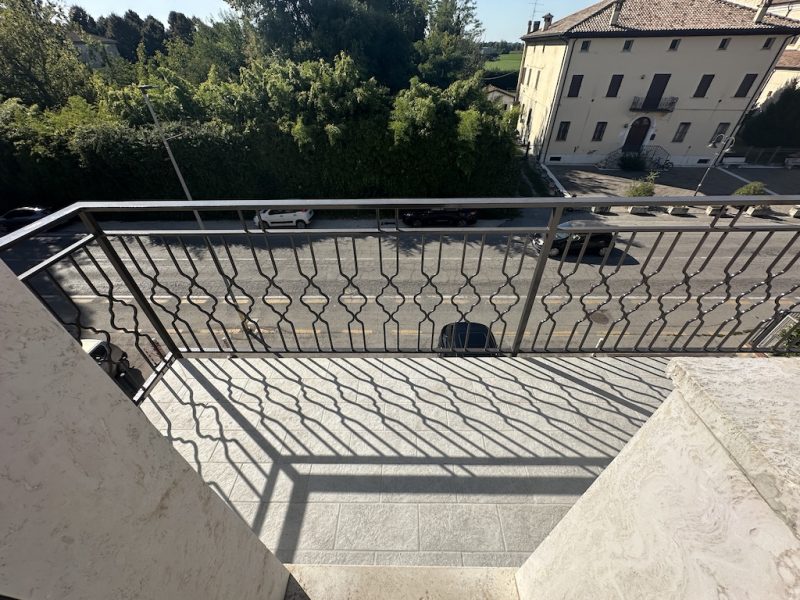 A327g Vendita a Santa Maria Codifiume