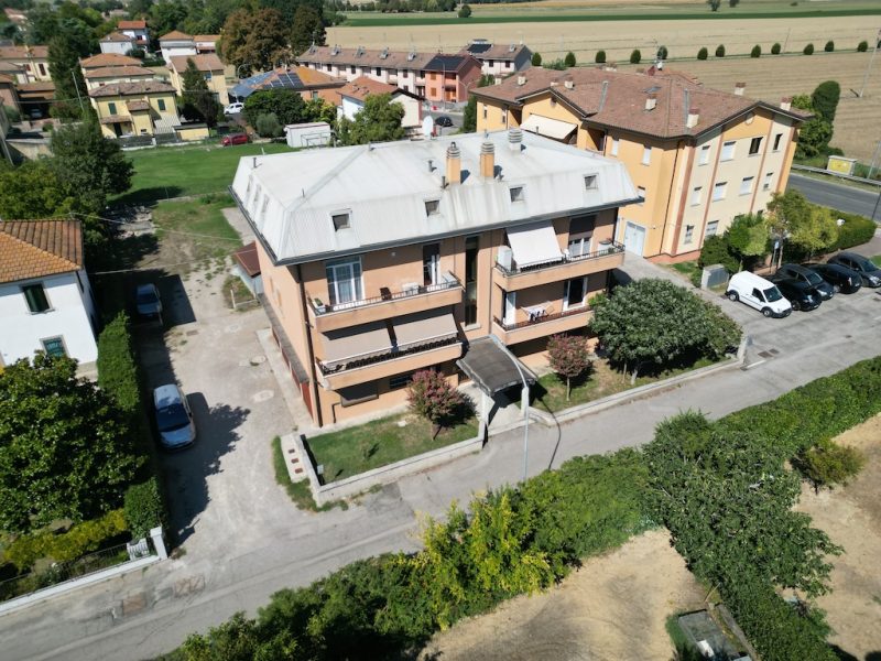 A329zl Vendita a San Martino in Argine