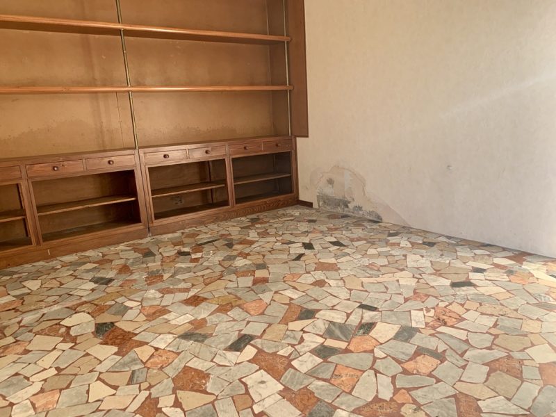 L050h Vendita ad Ospital Monacale